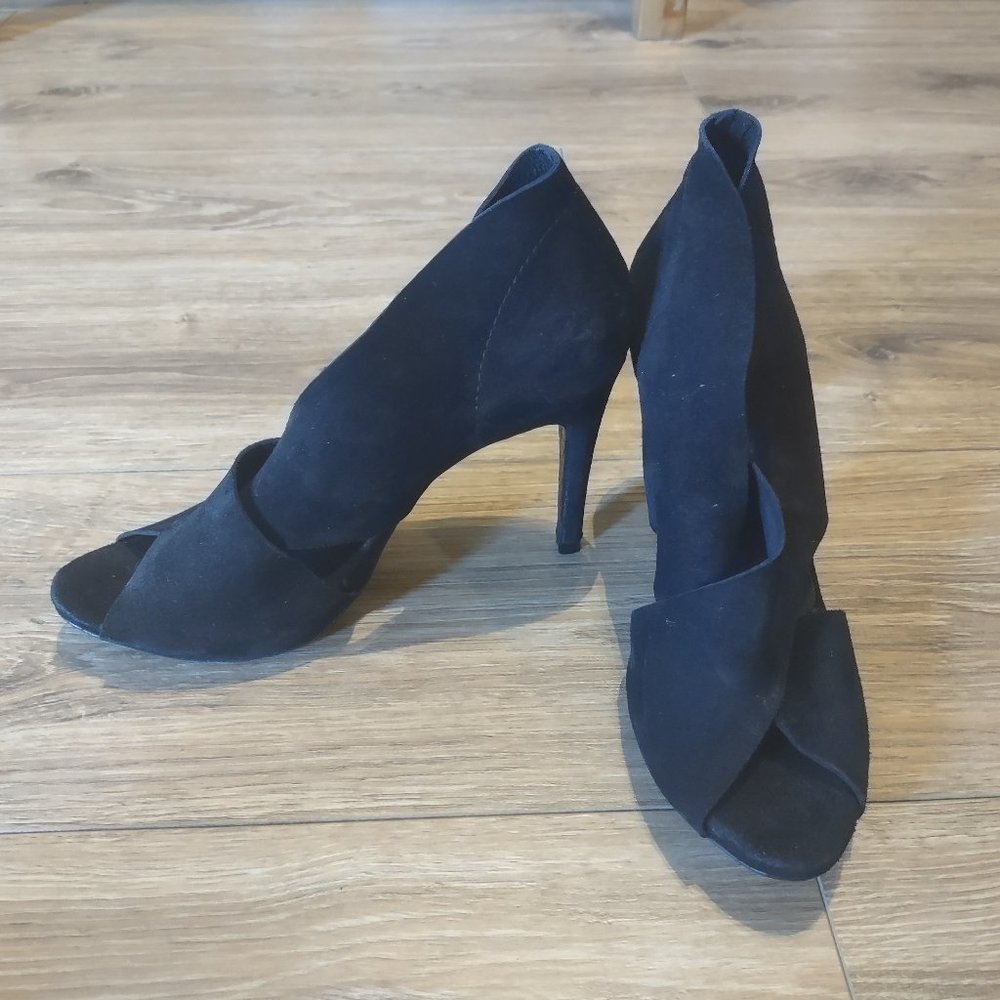 Pedro Garcia Crisscross Peep Toe Pump Sandal
